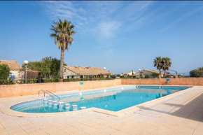 Villa 3 pièces, piscine partagée et parking à Loupian